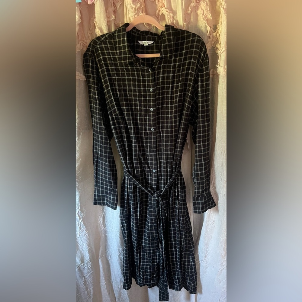 Time and Tru Black Plaid Button-Front Shirt Dress with Tie Waist. 3XL